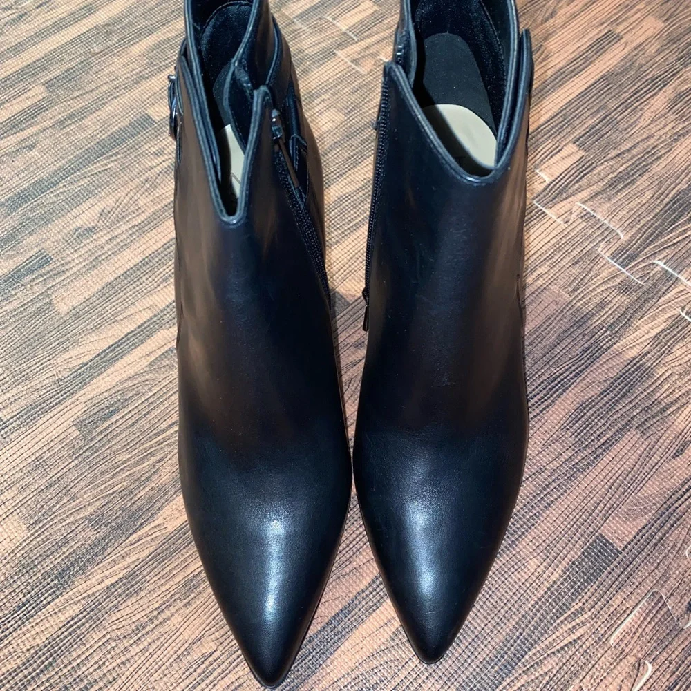 NWT naturalizer booties - Picture 3 of 8
